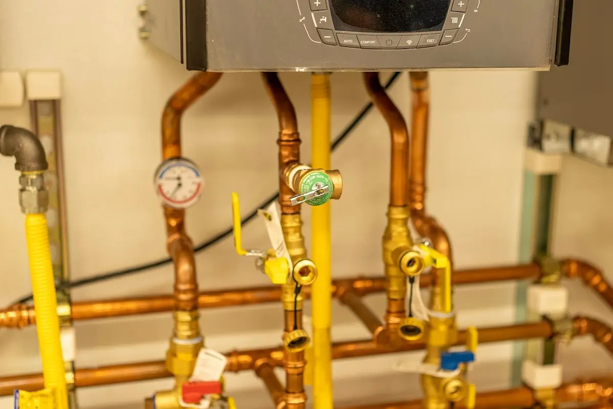 Licensed technician providing Slab Leak Repair for a homeowner in Town and Country